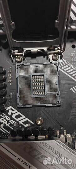 Asus ROG strix Z490-A gaming