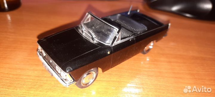 Модель автомобиля Москвич 408 турист 1:43