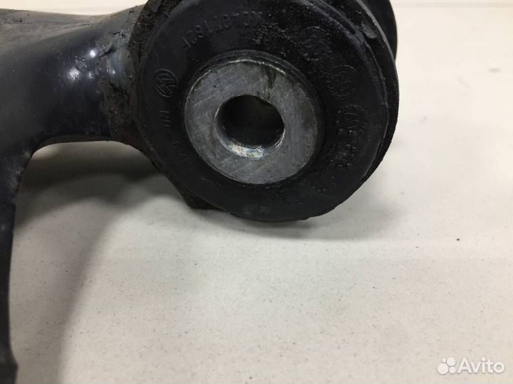 Рычаг передний левый Volkswagen Tiguan 5N1 2007-20