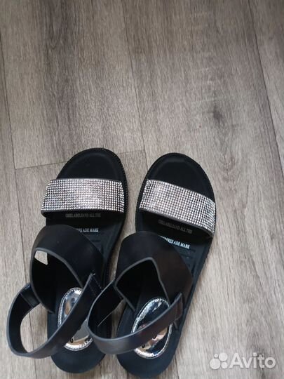 Сандали 37 размер