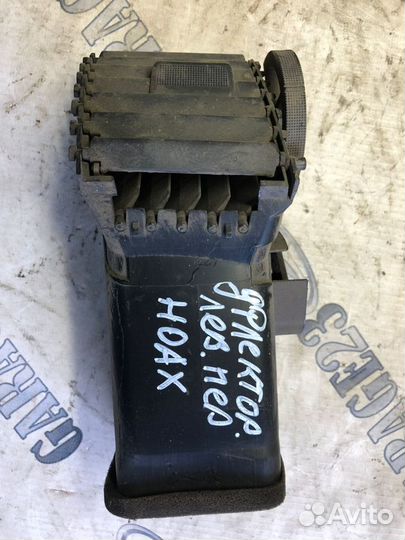 Дефлектор передний Toyota noah