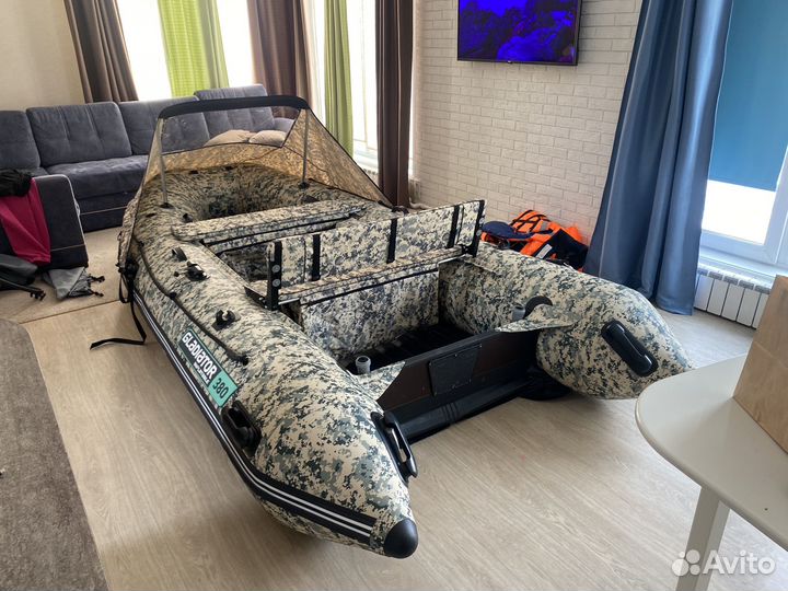 Лодка Gladiator E380 pro Camo