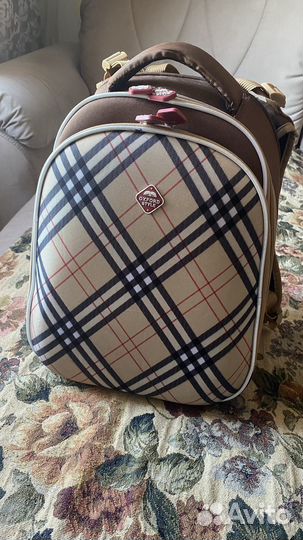 Рюкзак школьный