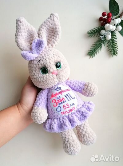 Плюшевый зайка с метрикой