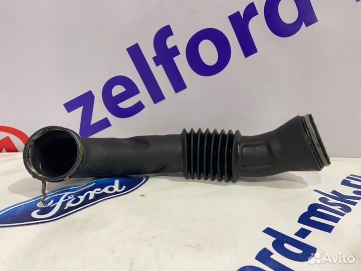 Патрубок воздушного фильтра Ford Fusion fxja 2005