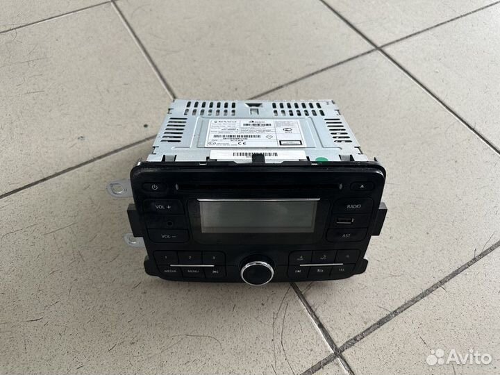 Магнитола Рено Дастер Renault Duster