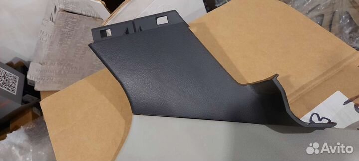 Накладка стойки зад. Л. Toyota Corolla E150/2006