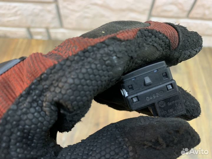 Volkswagen Tiguan Кнопка многофункциональная