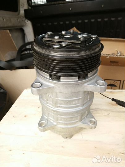 Компрессор кондиционера VW AG, пр-во Япония