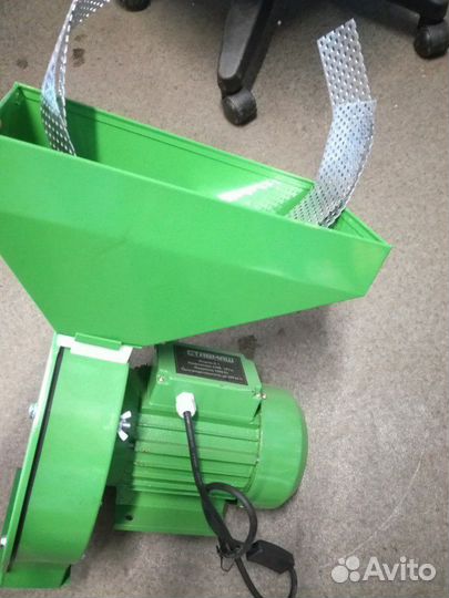 Зернодробилка,мельница,измельчитель