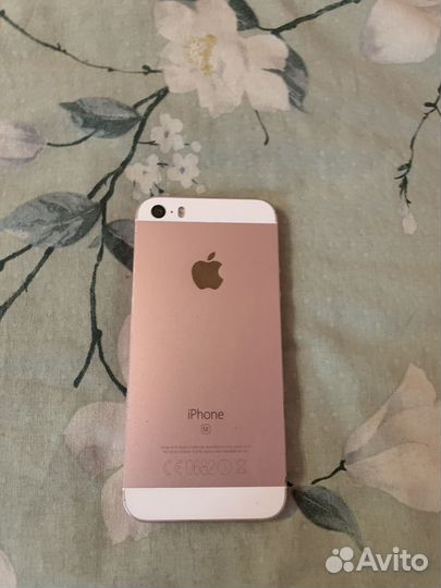 iPhone SE, 32 ГБ