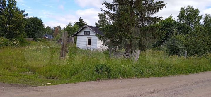 Дом 20 м² на участке 15 сот.