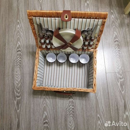 Набор посуды для пикника