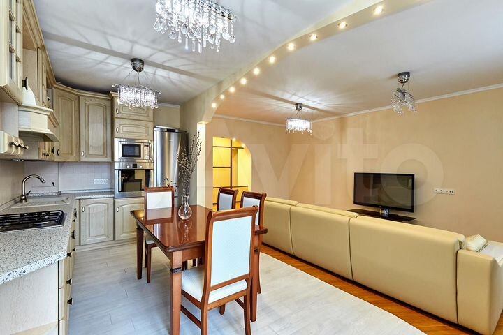 3-к. квартира, 125 м², 2/10 эт.