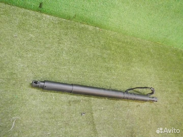 Амортизатор крышки багажника левый BMW 6er G32 (20