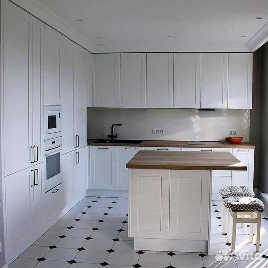 Прямая кухня на заказ. Фабрика в Москве