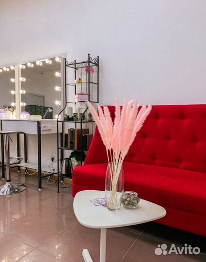 Аренда места бровиста/визажиста