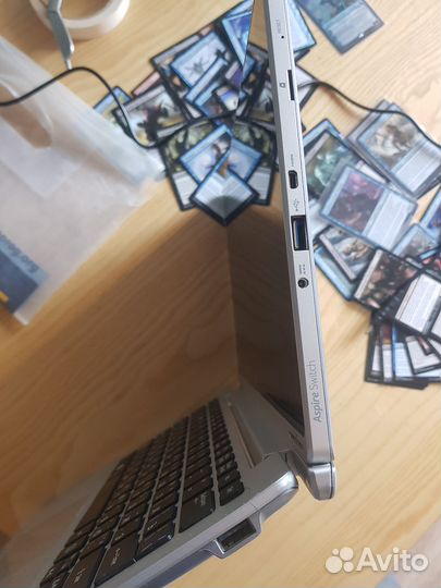 Ноутбук-трансформер Acer Aspire Switch 11 SW5