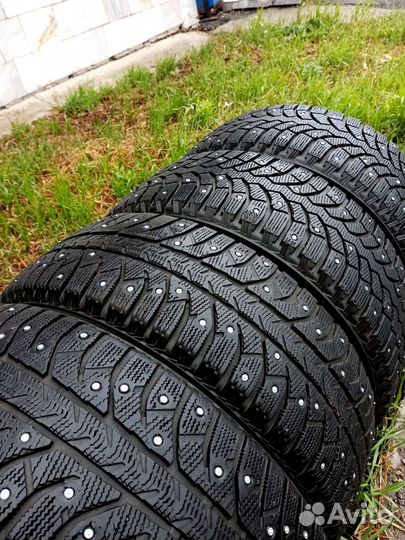 Bridgestone Ice Cruiser 7000 205/55 R16 91T