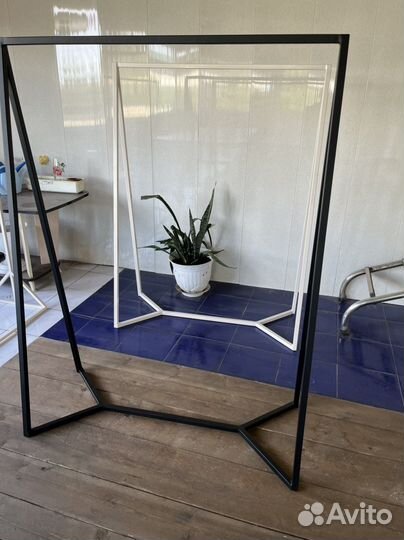 Вешалка напольная