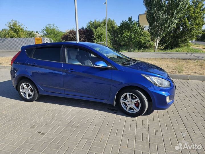 Hyundai Solaris 1.4 AT, 2011, 214 000 км