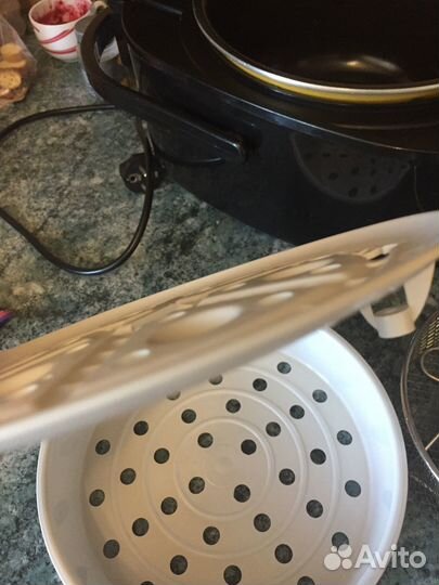 Продам мультиварку Redmond 250