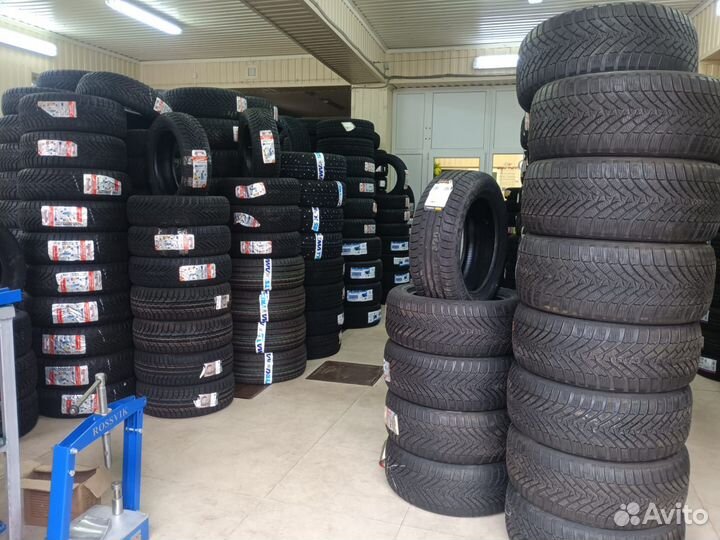 Ikon Tyres Nordman SZ2 225/40 R18