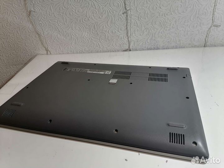 Ноутбук lenovo