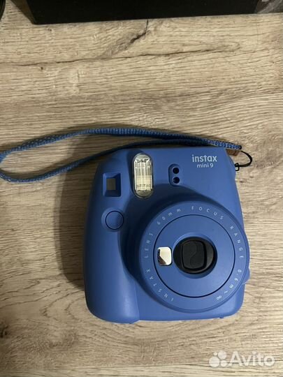 Пленочный фотоаппарат instax mini 9