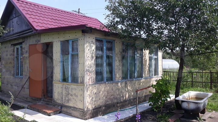 Дача 27 м² на участке 4 сот.