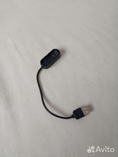 Зарядное устройство для xiaomi mi band 4