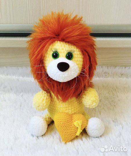 Львы плюшевые(ручная работа )