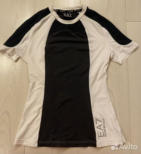 Спортивный костюм EA7, размер S