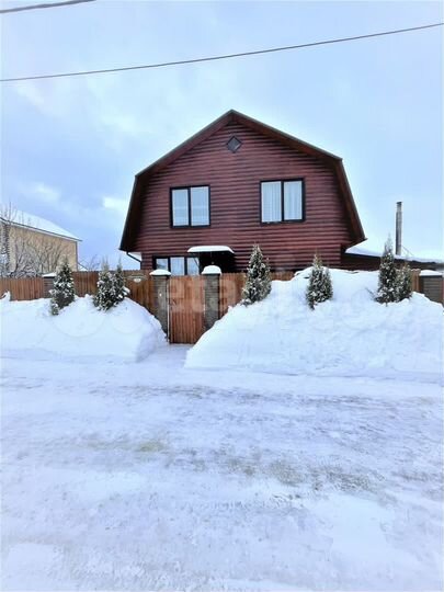 Дом 200,9 м² на участке 8,5 сот.