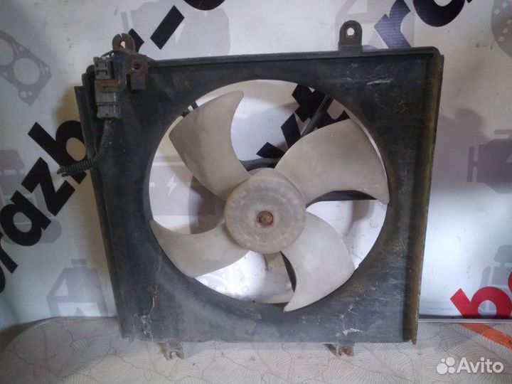 Вентилятор радиатора (Диффузор ) Honda Cr-V 1 2.0