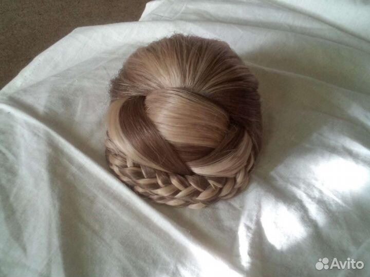 Парик- накладка на заколках
