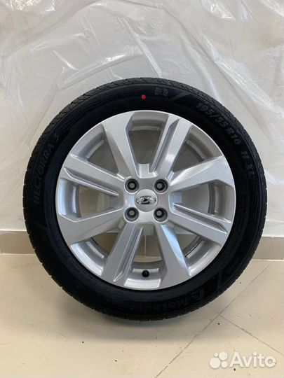 R16 Toyo NanoEnergy 3 195/55, PCD 4x100 DIA 60.1