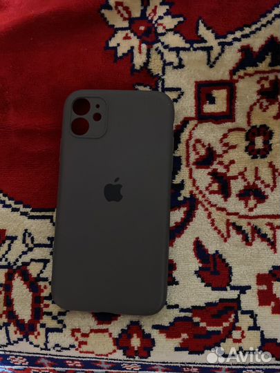 Чехол на iPhone 11