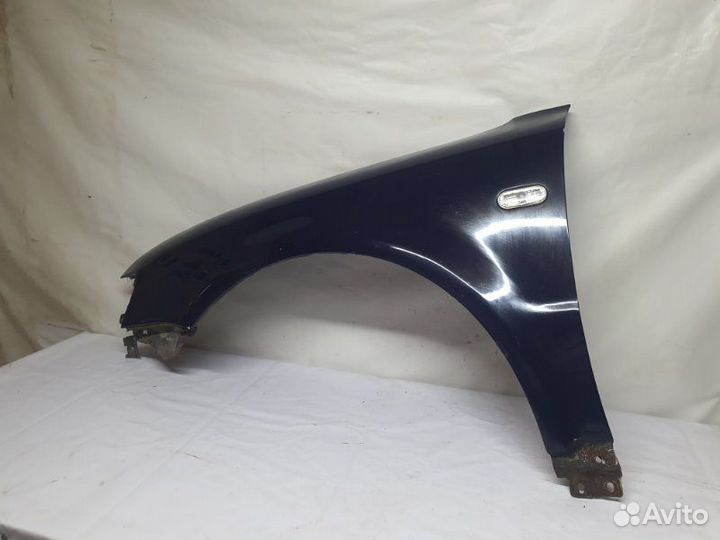 Крыло переднее левое Volkswagen Passat B5