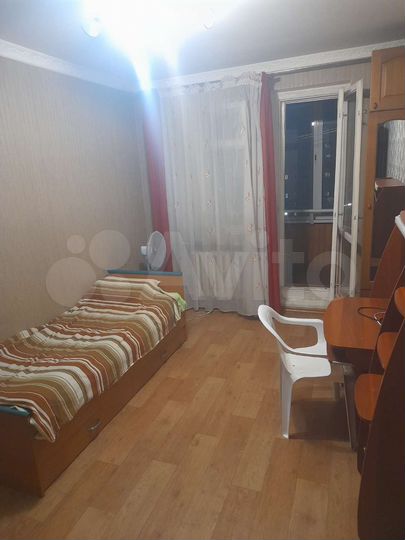 Комната 15 м² в 4-к., 8/9 эт.