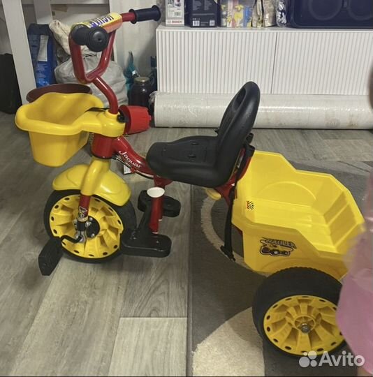 Трехколесный велосипед с родительской ручкой