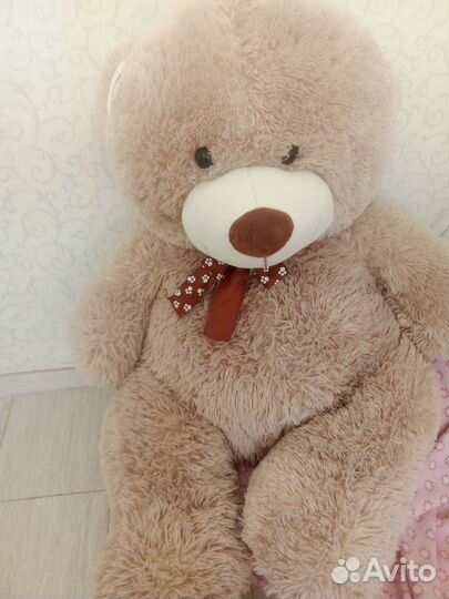 Медведь плюшевый большой 80 см