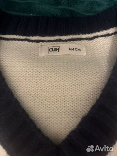 Жилетка вязаная