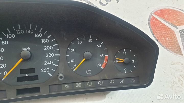 Приборная панель Mercedes W140