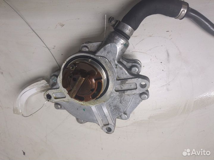 Насос вакуумный BMW 3 E90, E91, E92, E93, 2006