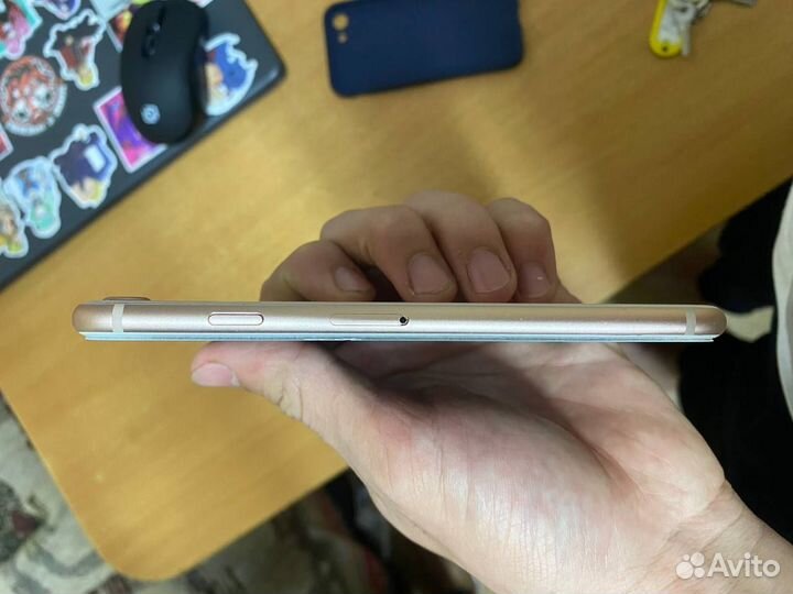 iPhone 8