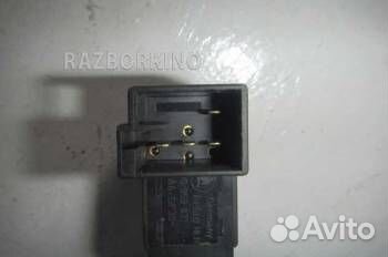 Кнопка Шкода Superb 1 3U