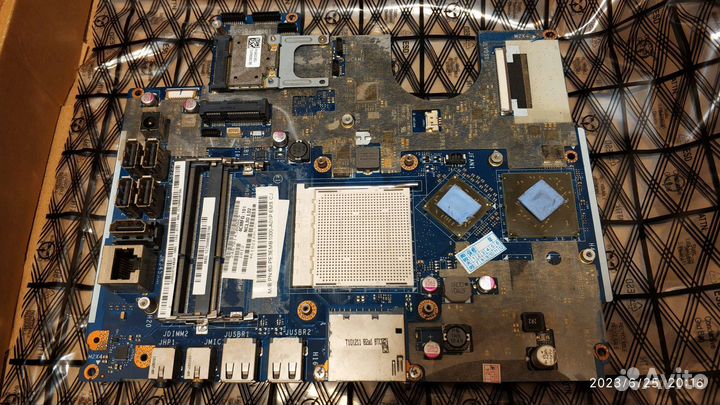 Материнская плата NCL30 LA-5951p