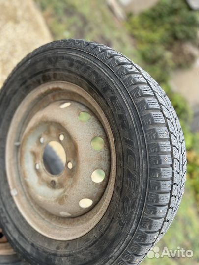 Колеса Dunlop Winter ICE 01 215/65 R16 на ниву