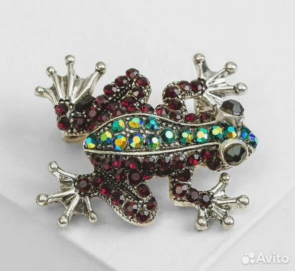 Брошь лягушка